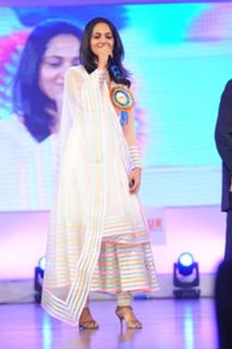 Anushka Shetty feet photo thumbnail