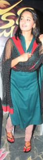 Anushka Shetty feet photo thumbnail
