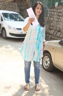 Anushka Shetty feet photo thumbnail