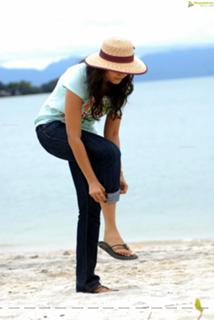 Anushka Shetty feet photo thumbnail