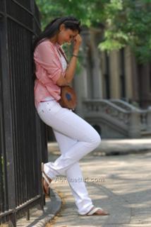 Anushka Shetty feet photo thumbnail