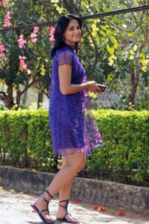Anushka Shetty feet photo thumbnail