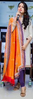 Anushka Shetty feet photo thumbnail