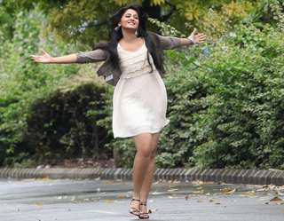 Anushka Shetty feet photo thumbnail
