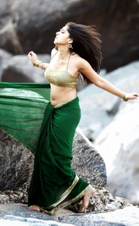 Anushka Shetty feet photo thumbnail