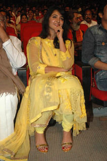 Anushka Shetty feet photo thumbnail