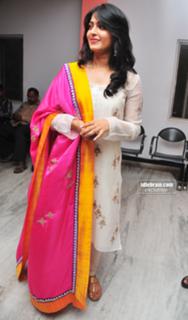 Anushka Shetty feet photo thumbnail