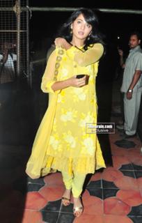 Anushka Shetty feet photo thumbnail