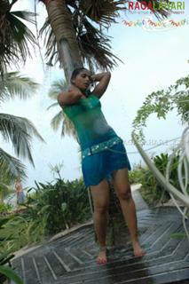 Anushka Shetty feet photo thumbnail