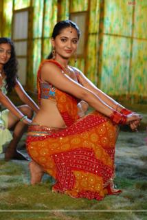 Anushka Shetty feet photo thumbnail