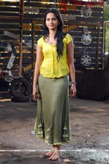 Anushka Shetty feet photo thumbnail