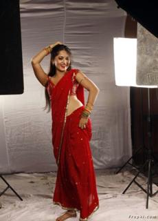 Anushka Shetty feet photo thumbnail