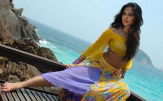 Anushka Shetty feet photo thumbnail