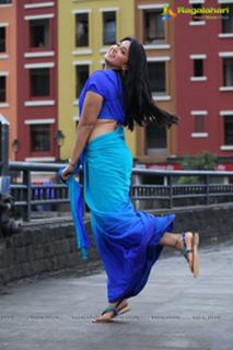 Anushka Shetty feet photo thumbnail