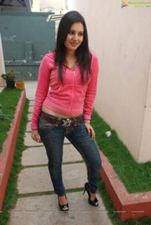 Anusmriti Sarkar feet photo 10