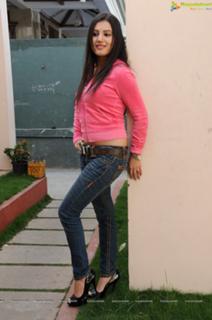 Anusmriti Sarkar feet photo 8