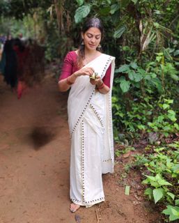 Anusree feet photo 3