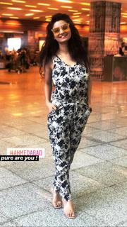 Anveshi Jain feet photo 13