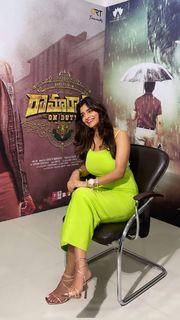 Anveshi Jain feet photo 13