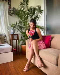 Anveshi Jain feet photo 11