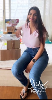 Anveshi Jain feet photo 14