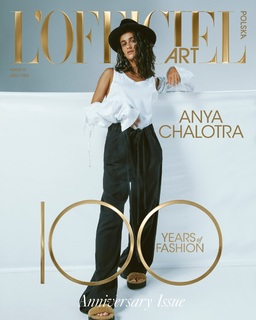 Anya Chalotra feet photo thumbnail
