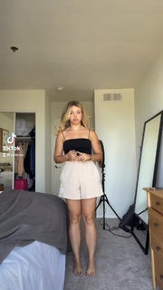 Anya Pokrov feet photo 15