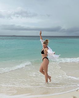 Anya Pokrov feet photo 4