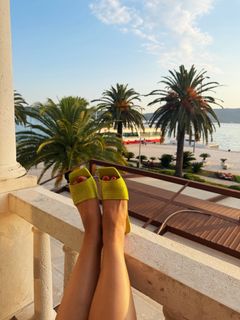 Anya Pokrov feet photo 10