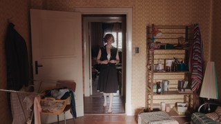 Anya Taylor-Joy feet photo thumbnail