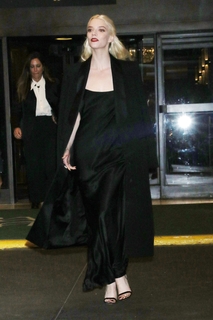 Anya Taylor-Joy feet photo thumbnail