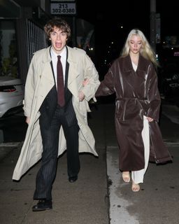 Anya Taylor-Joy feet photo thumbnail