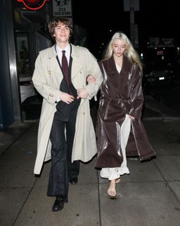 Anya Taylor-Joy feet photo thumbnail