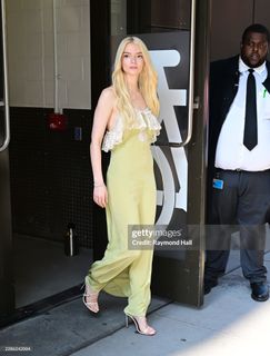 Anya Taylor-Joy feet photo 10