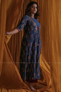 Aparna Balamurali feet photo 8
