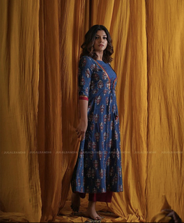 Aparna Balamurali feet photo 5