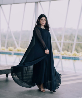 Aparna Balamurali feet photo 15