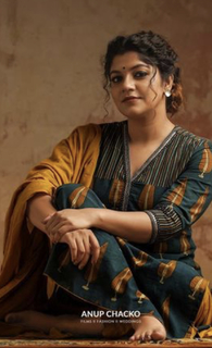 Aparna Balamurali feet photo 16