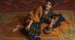 Aparna Balamurali feet photo 14