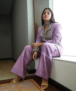 Aparna Balamurali feet photo 3