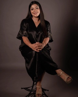 Aparna Balamurali feet photo 18