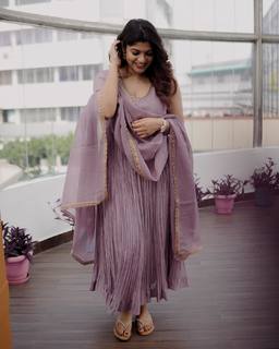 Aparna Balamurali feet photo 4