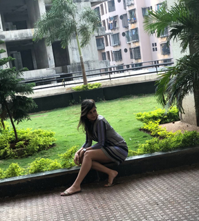 Aparna Dixit feet photo 17