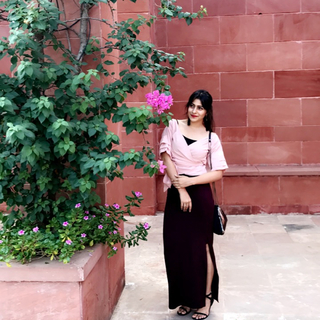 Aparna Dixit feet photo 3