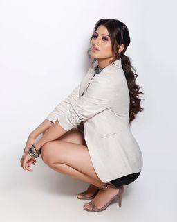 Aparna Dixit feet photo 7