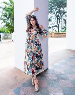 Aparna Dixit feet photo 16