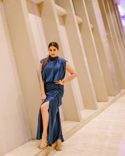 Aparna Dixit feet photo 3