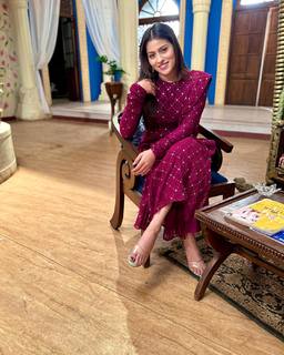 Aparna Dixit feet photo 10