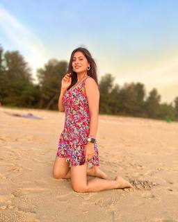 Aparna Dixit feet photo 3