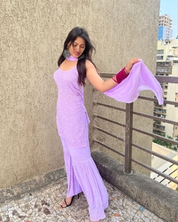 Aparna Dixit feet photo 6